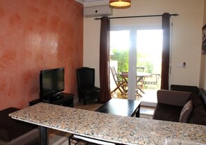 TV, DVD player