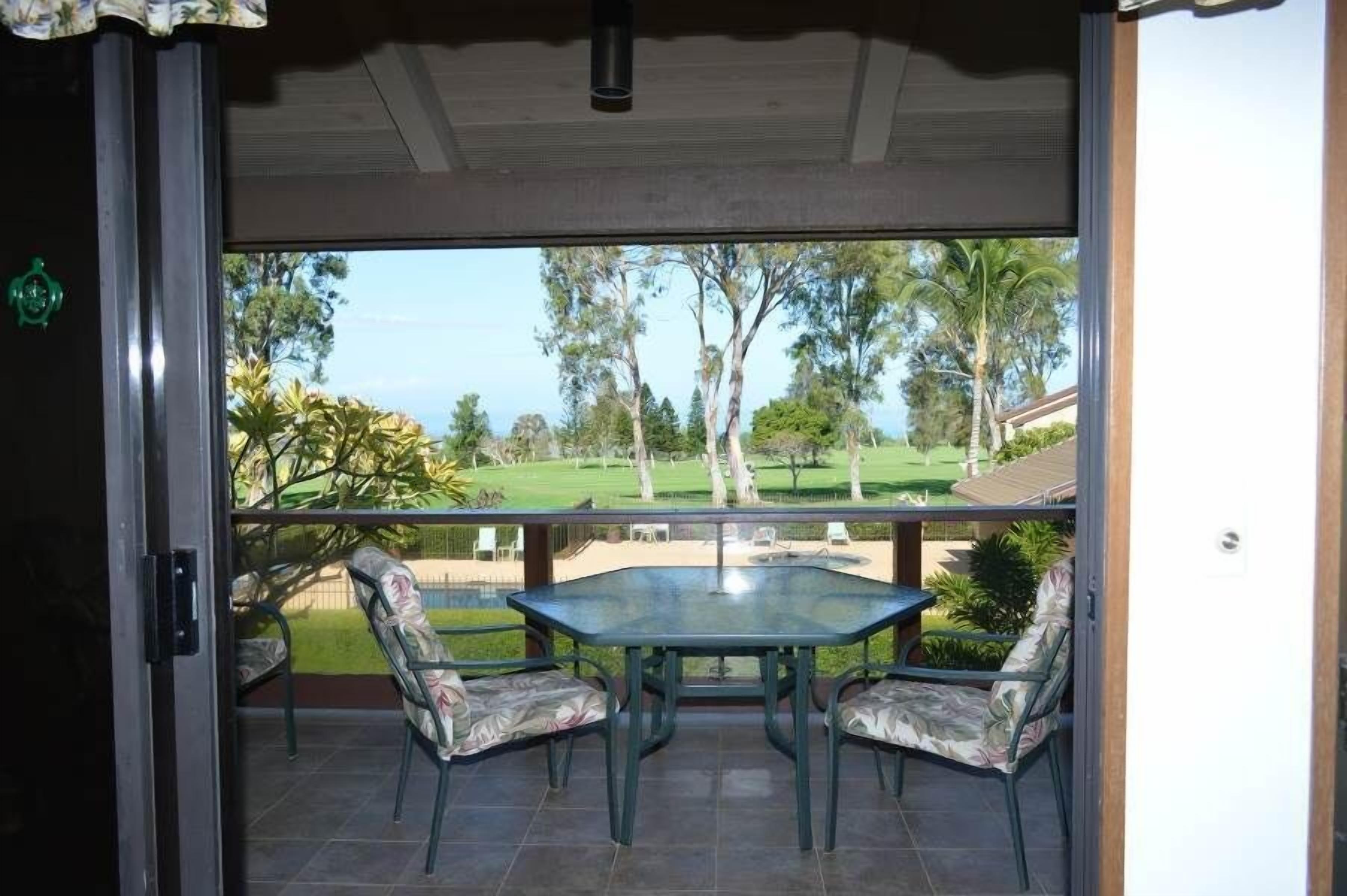 Minutes from the beach and on the golf course!