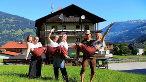 Uklassifisert bilde, 2 av 46, knapp