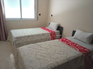 2 soverom og sengetøy