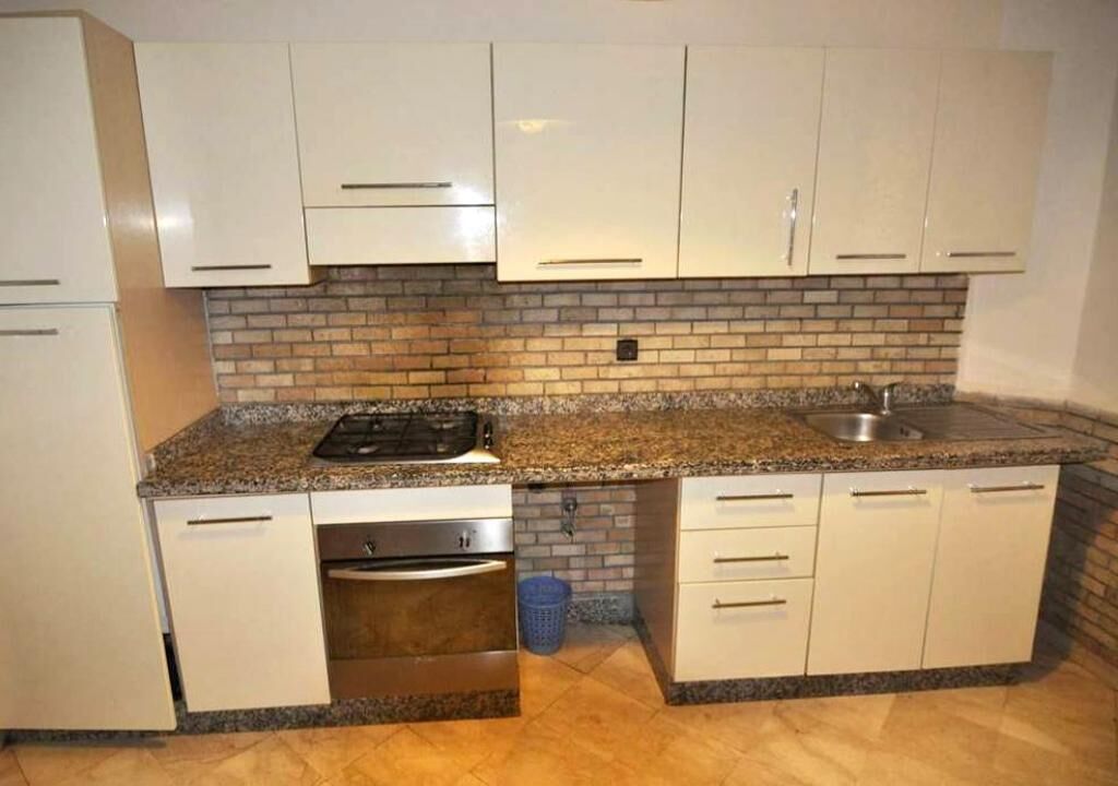 冰箱、烤箱、炉灶、厨具/餐具