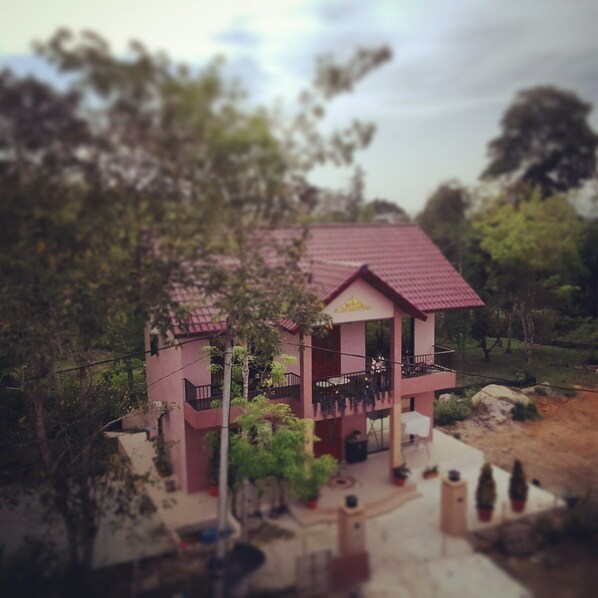 Exterior - Sky View Villa Bed & Breakfast (Kampung Bolok Ulu)