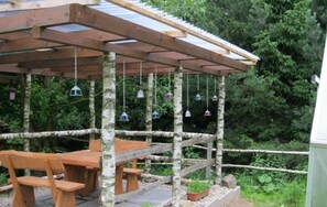 Outdoor dining - Holiday home in Szopa with garden and terrace (Miechucino)