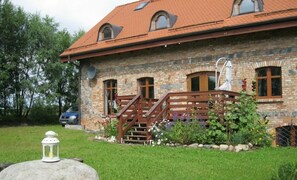 Exterior - Holiday home in Szopa with garden and terrace (Miechucino)