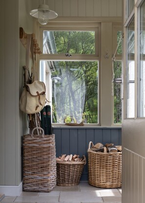 Interior - NEW LISTING!! Highland Cottage overlooking Loch Knockie. (Whitebridge)