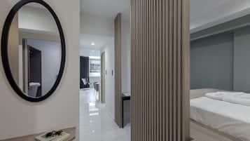 Family Suite | In-room safe, blackout curtains, soundproofing, iron/ironing board