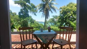 Kamar Twin Standar, 1 Tempat Tidur Double, pemandangan teluk | 1 kamar tidur dan didekorasi berbeda-beda