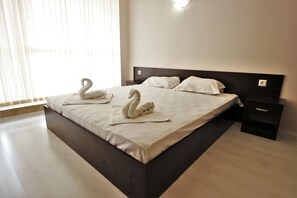 1 bedroom, WiFi, bed sheets