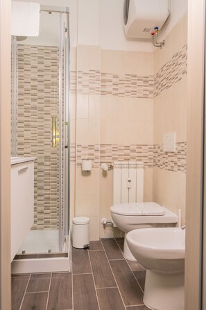 Deluxe Double or Twin Room | Bathroom - Le Camere di Teo (La Spezia)