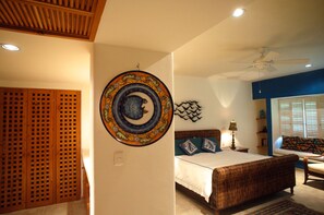 2 slaapkamers, een strijkplank/strijkijzer, gratis wifi, beddengoed