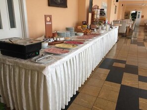Gratis frukostbuffé varje dag 
