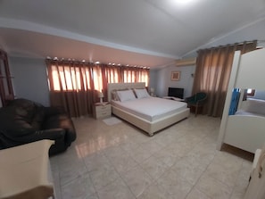 Literie hypoallergénique, ameublement personnalisé, bureau