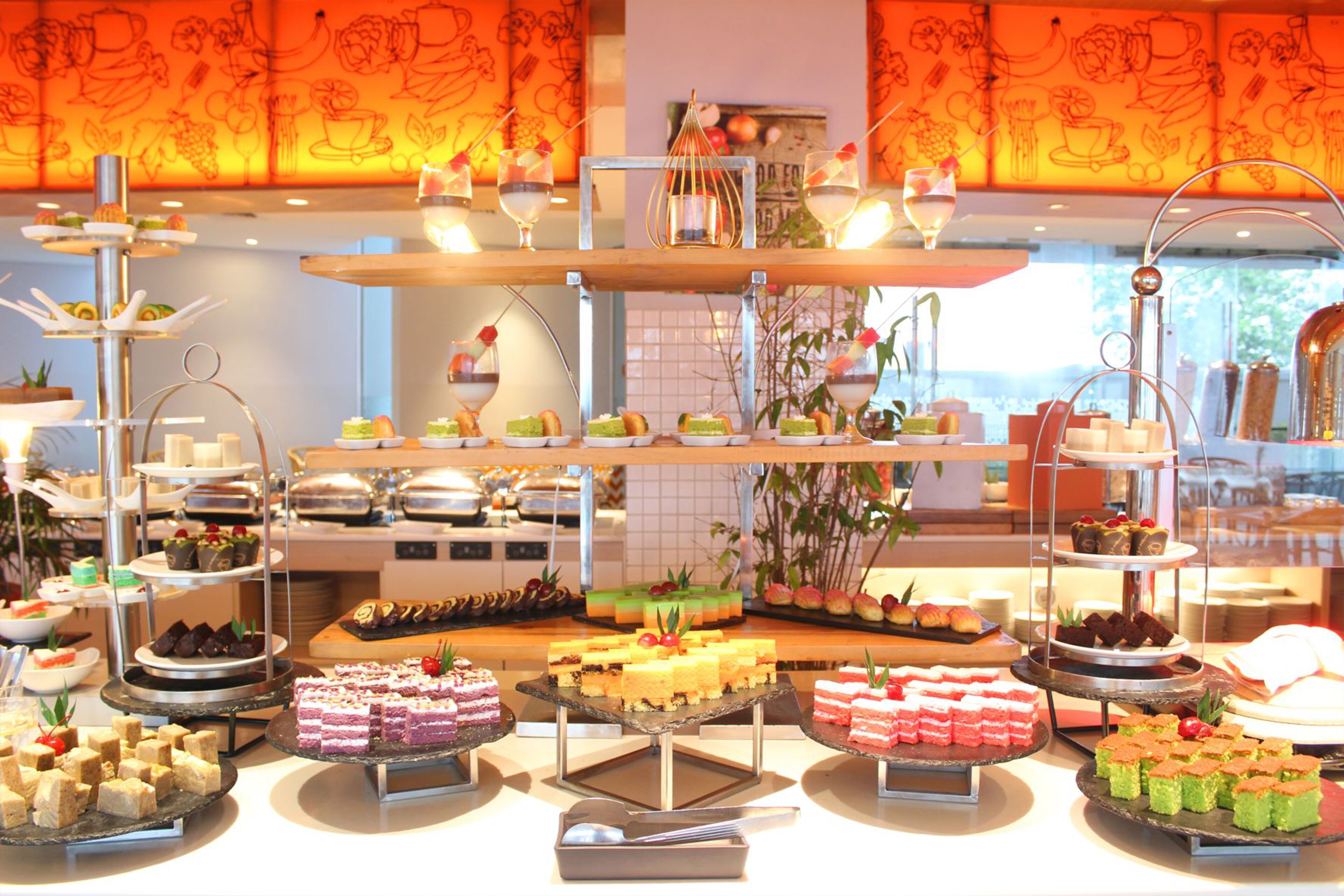 每日供應自助早餐 (每人 IDR120000)