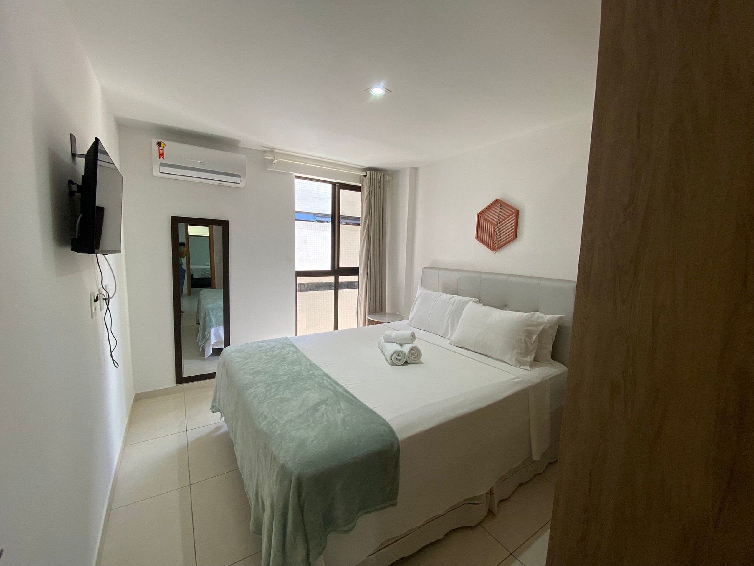 2 bedrooms, individually furnished, laptop workspace, blackout curtains