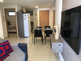 Apartamento família | 2 quartos, espaço de trabalho para notebook, cortinas blackout