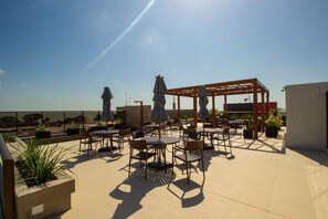 Departamento de diseñador | Restaurante al aire libre
