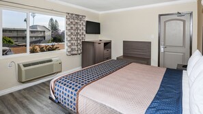 مكتب ومكواة/لوح كي وواي فاي مجانًا وملاءات أسرّة