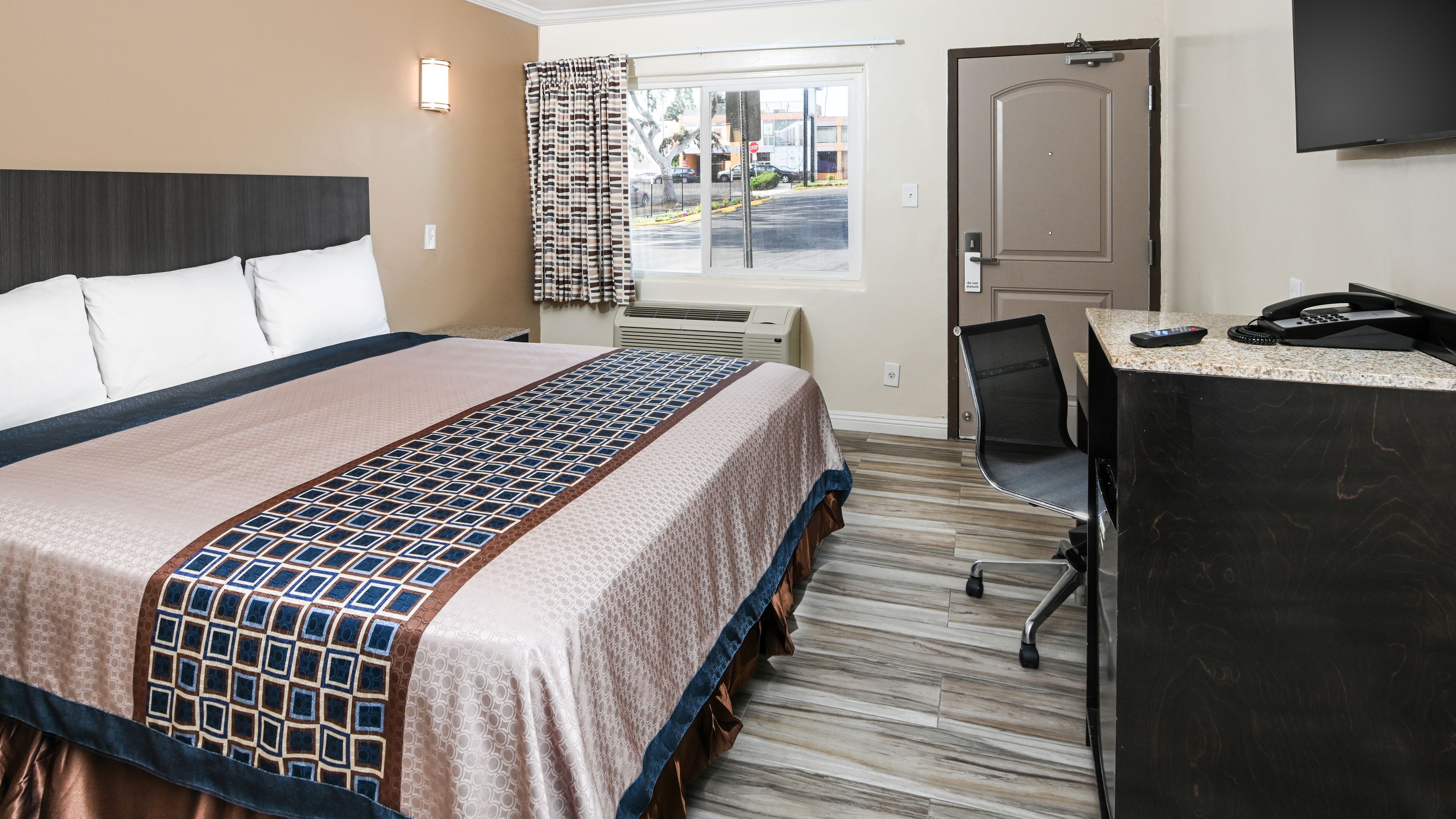 desk, iron/ironing board, free wifi, bed sheets