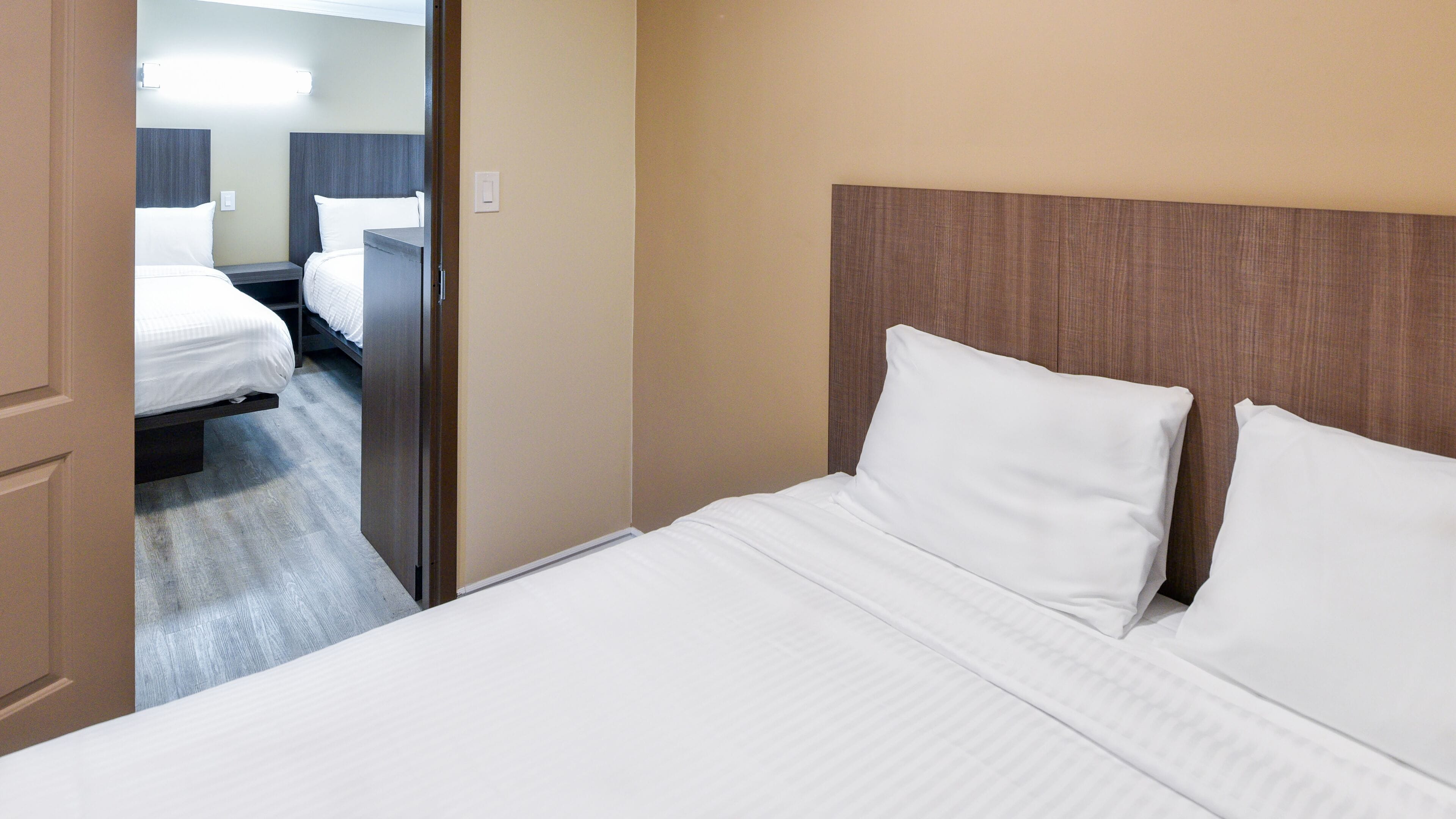 family suite | desk, iron/ironing board, free wifi, bed sheets