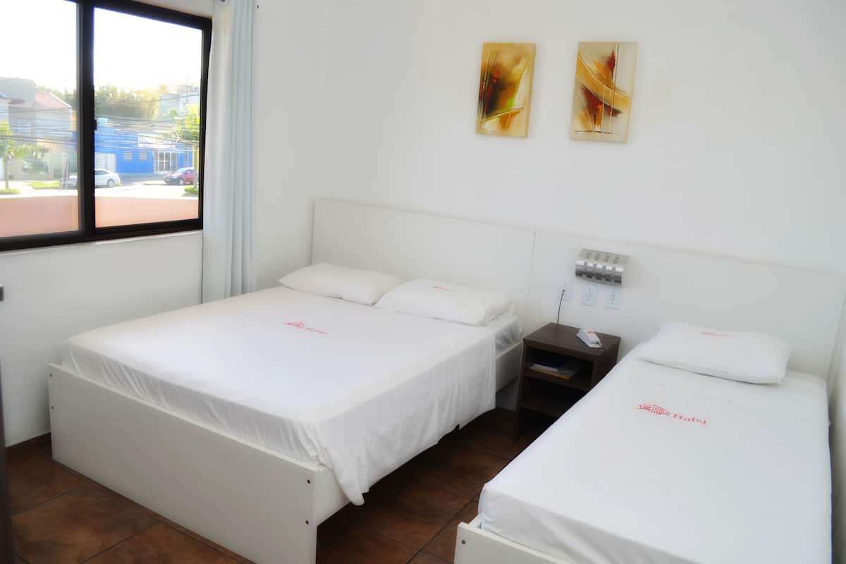Minibar, mörkläggningsgardiner, gratis wi-fi och sängkläder