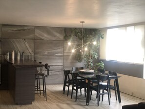 Restauration dans la chambre