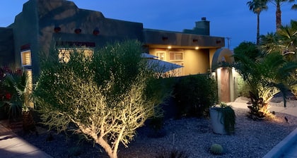 Relaxing Desert Oasis-Salt Water Pool & Jacuzzi/Mountain Views/#067735 3bd