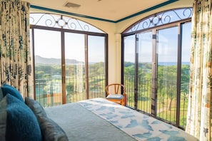 3 bedrooms, in-room safe, iron/ironing board, free WiFi