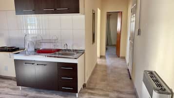 Classic Apartment | Private kitchen | Fridge, microwave