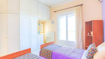 4 多间卧室、熨斗/熨衣板、免费 WiFi、床单