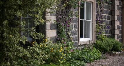 Whole House · Kirkton House - 200yr old Scottish Manor House