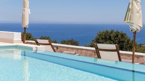 Infinity pool - Kallixeni Villas (Rethymno)