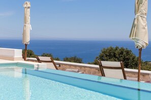Infinity pool - Kallixeni Villas (Rethymno)