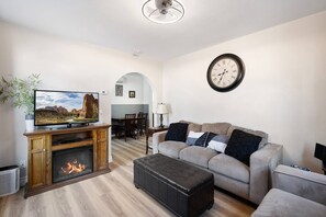 Smart TV, fireplace, DVD player