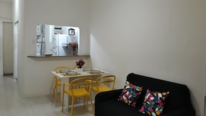 Appartement, 1 lit double et 1 canapé-lit | Coin séjour | Télévision LCD