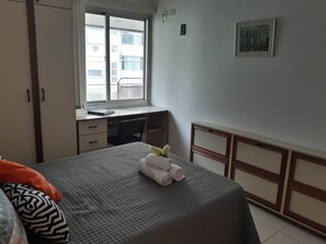 Apartment, 1 Double Bed with Sofa bed | Blackout drapes, iron/ironing board, free WiFi, bed sheets - Cris Rio Temporada - Copa Residencial (Rio de Janeiro)
