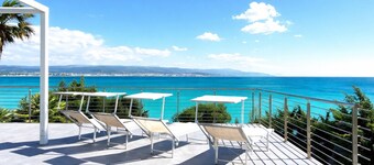 Villa Fertilia sea front - Key to Villas