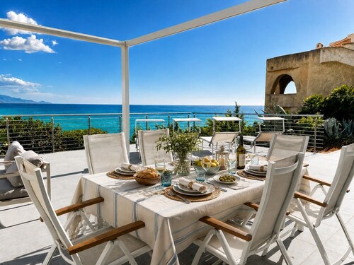 Atemberaubende Villa, 3 Schlafzimmer, großer Garten, Grill