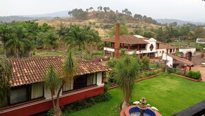 Unclassified image, 5 of 82, button - Hotel Campestre Hacienda Caracha (Ziracuaretiro)