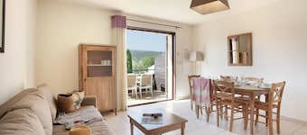 Appartement cosy + Piscine Extérieure