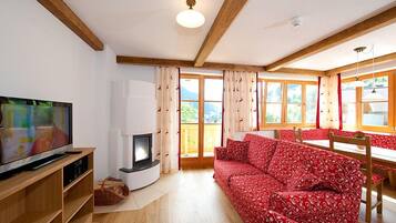 TV, fireplace, DVD player, table tennis