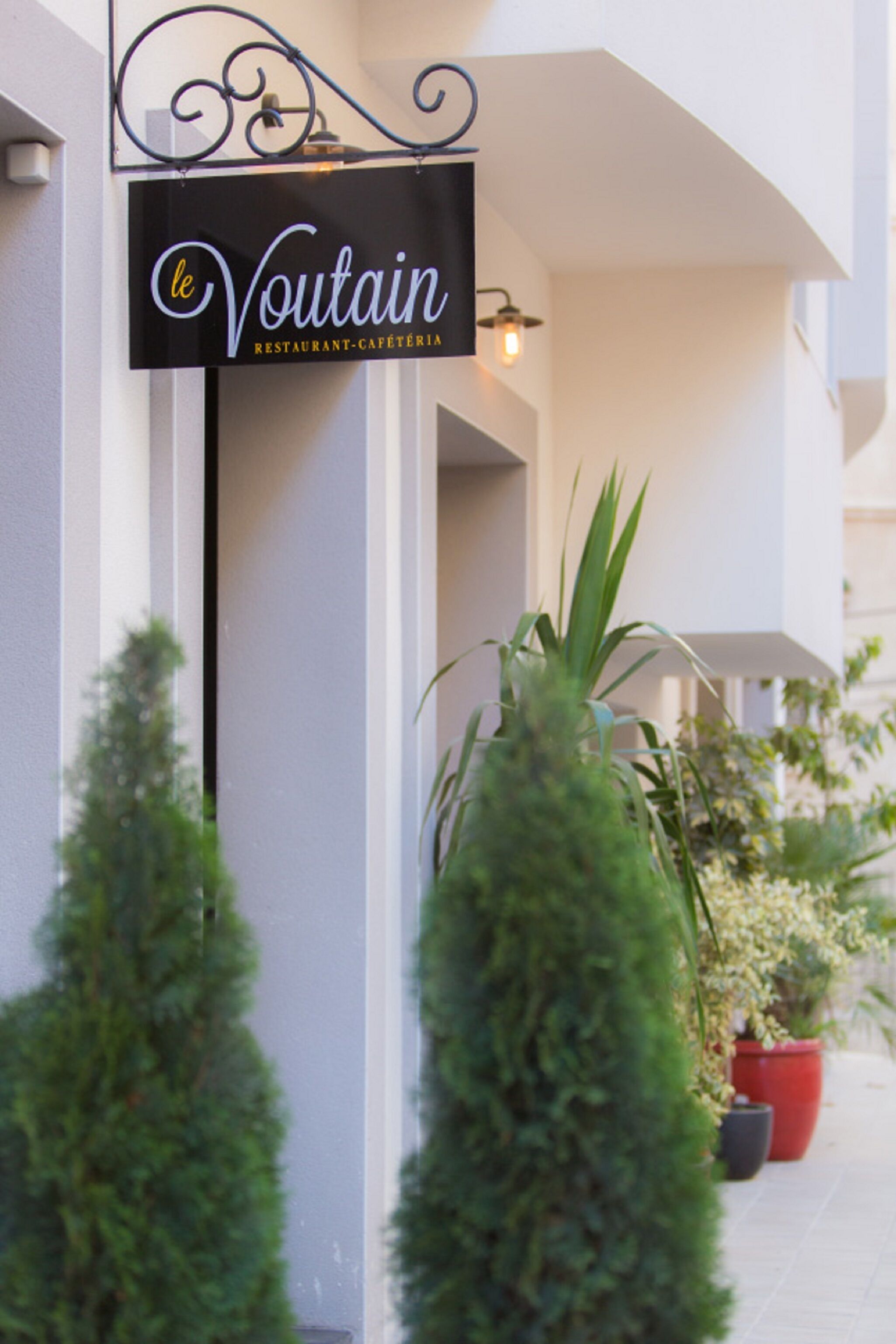 تفاصيل الفندق من الخارج