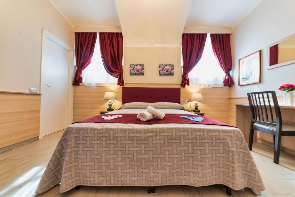 down duvets, in-room safe, desk, blackout curtains