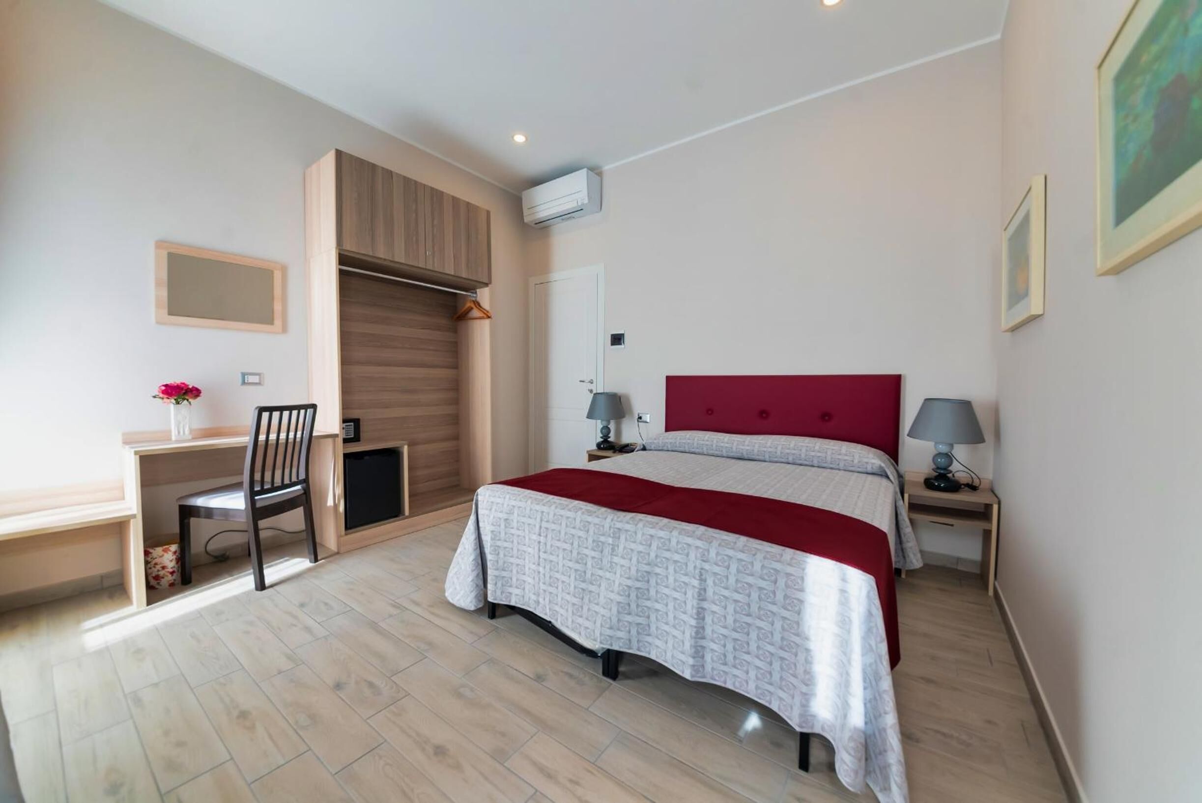 down duvets, in-room safe, desk, blackout curtains