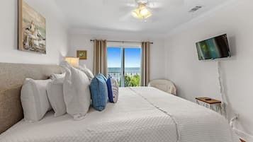 2 bedrooms, desk, iron/ironing board, travel crib