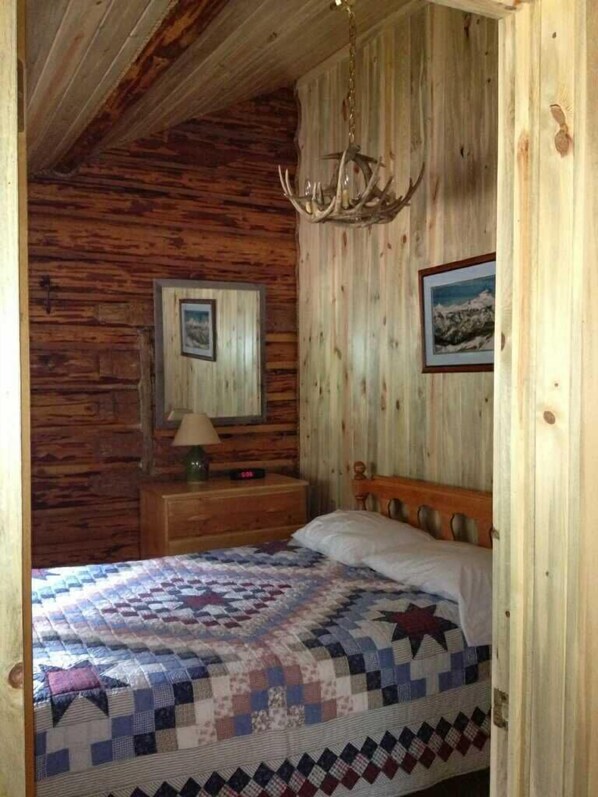 2 soverom, internettilgang og sengetøy