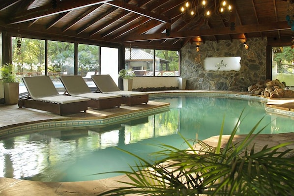 Boblebad, kropsbehandlinger, hot stone-massage, body scrub-behandlinger