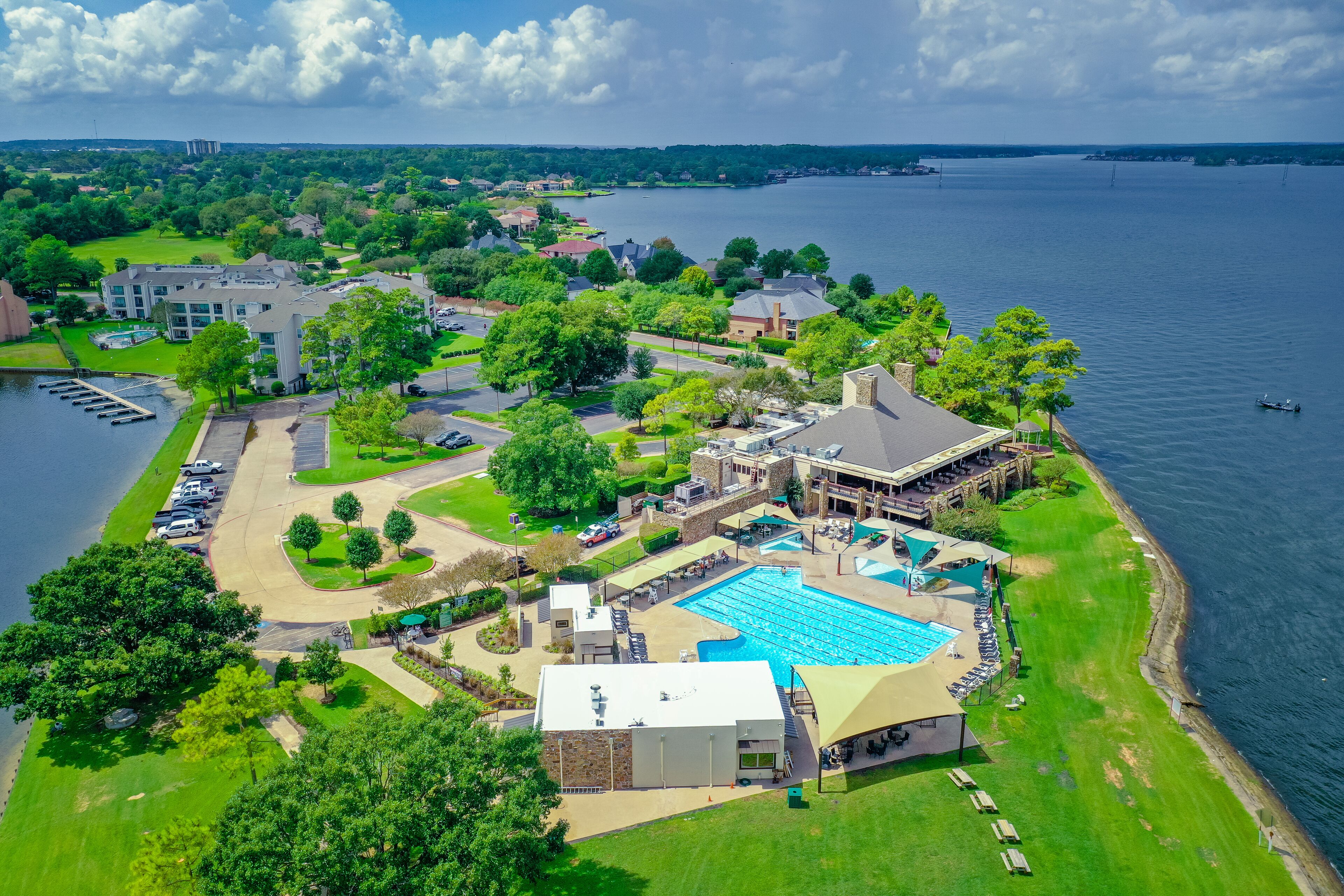 Enjoy convenient access to the Yacht Club and Lake Conroe.