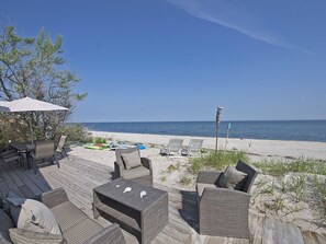 Beach | On the beach - Newly Renovated Beach House Vineyards Farms Hampton's (Wading River)
