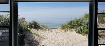 Private Romantic Beach House Vineyards, Farms, North Fork Sleeps