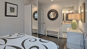 4 bedrooms - Sweet Retreat Luxury Southampton 4BR Pool & Jacuzzi (Southampton)